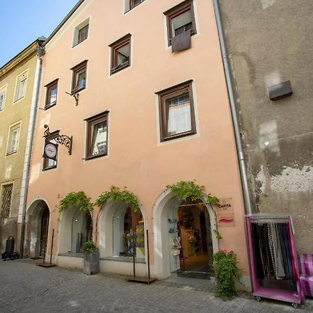 Апартаменты Old Town Studio Халль в Триоле Экстерьер фото